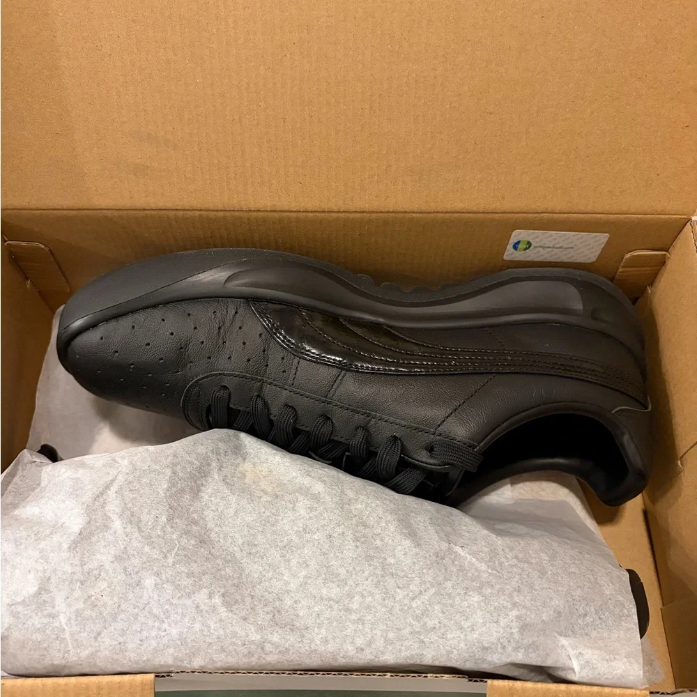 Puma GV Las Vegas Flagship Black-Puma Team Gold - Picture 3 of 6